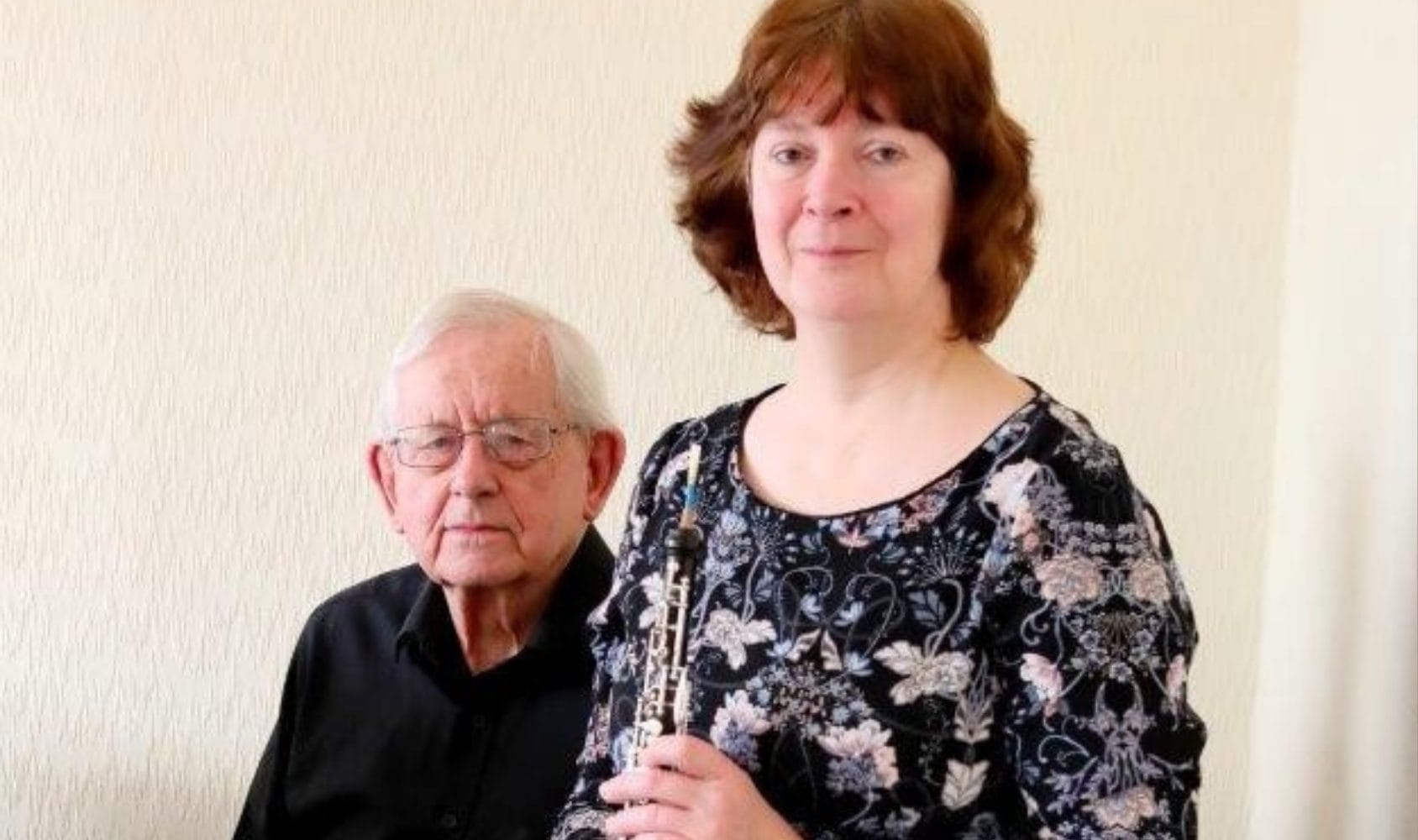 Elizabeth & Peter with their instruments.